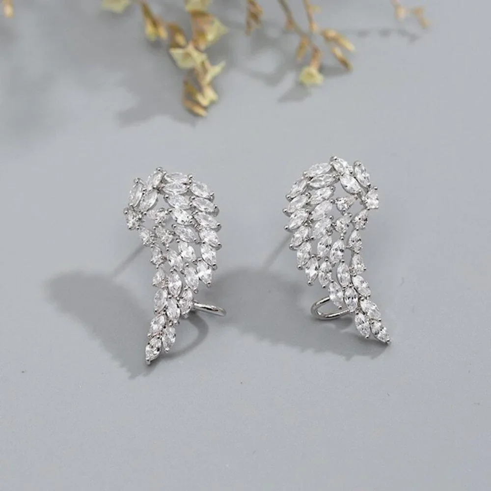 ✨Angel Wing Feather CZ Engagement Ear Bone Clip Earrings, GPMB1562 - Picture 3 of 3